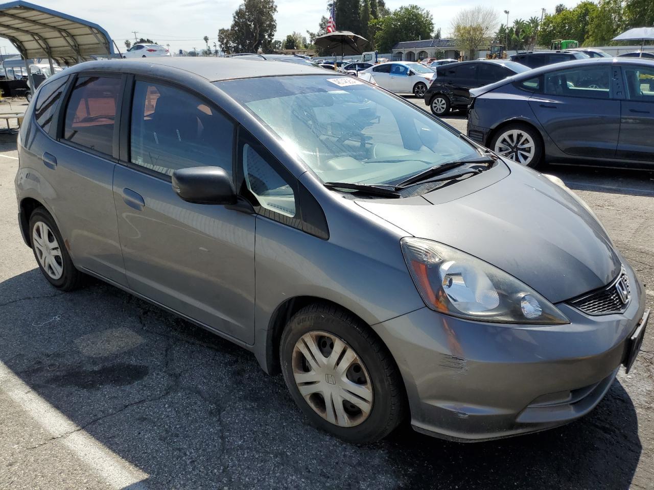 2011 HONDA FIT - Фото 4