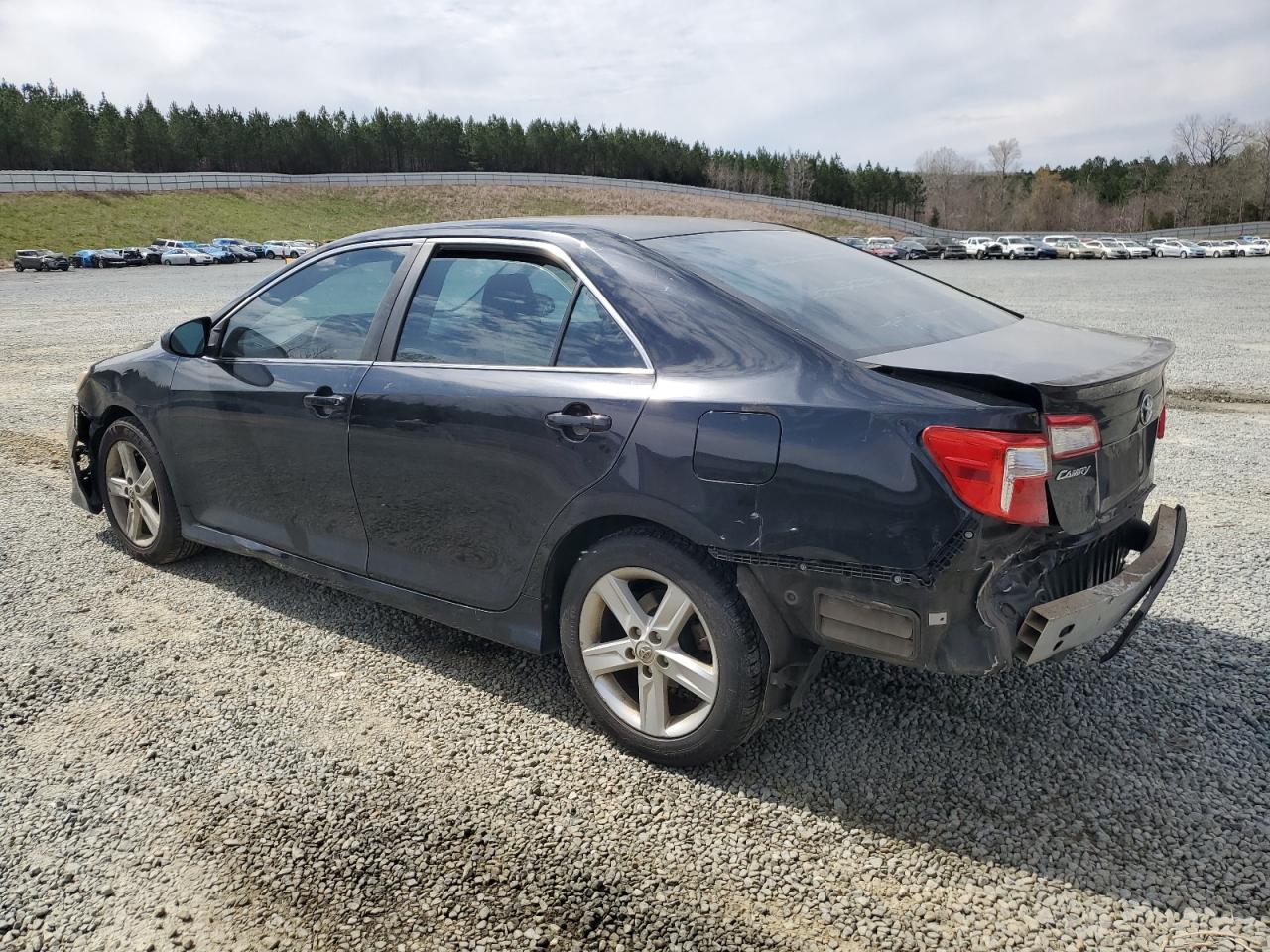 2014 TOYOTA CAMRY L - Image 2