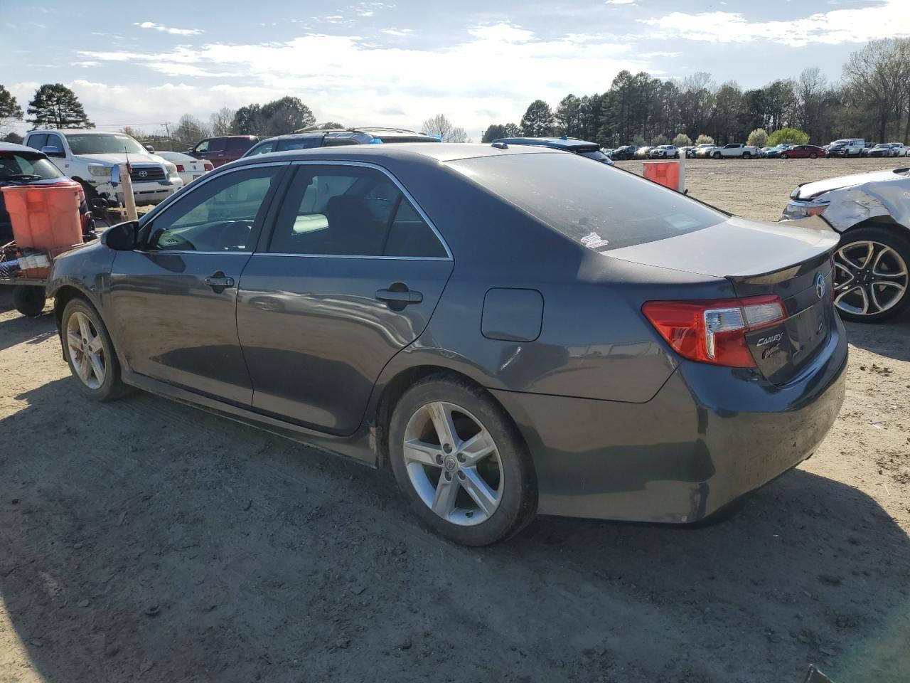 2013 TOYOTA CAMRY L - Image 2