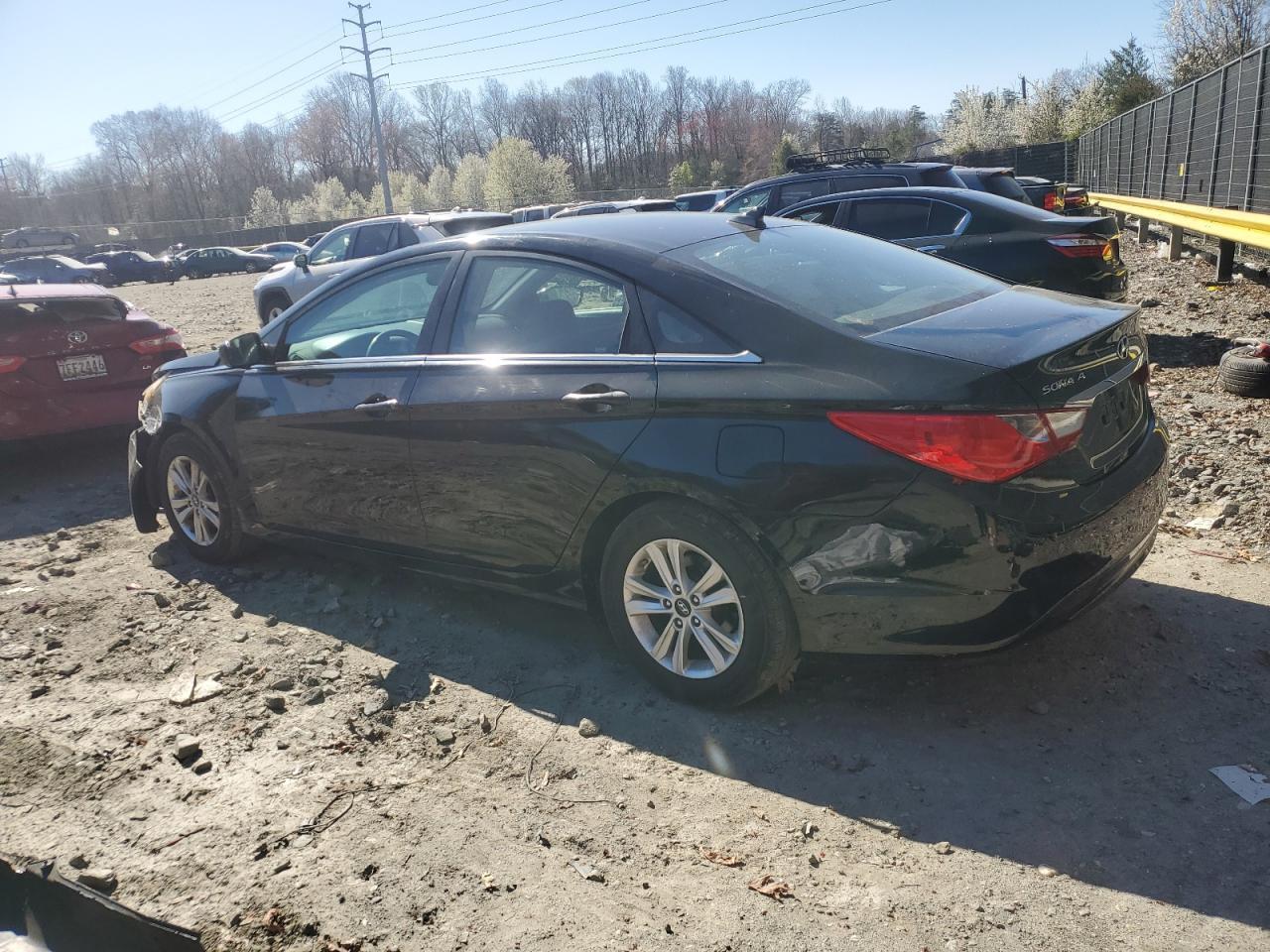 2011 HYUNDAI SONATA GLS - Image 2