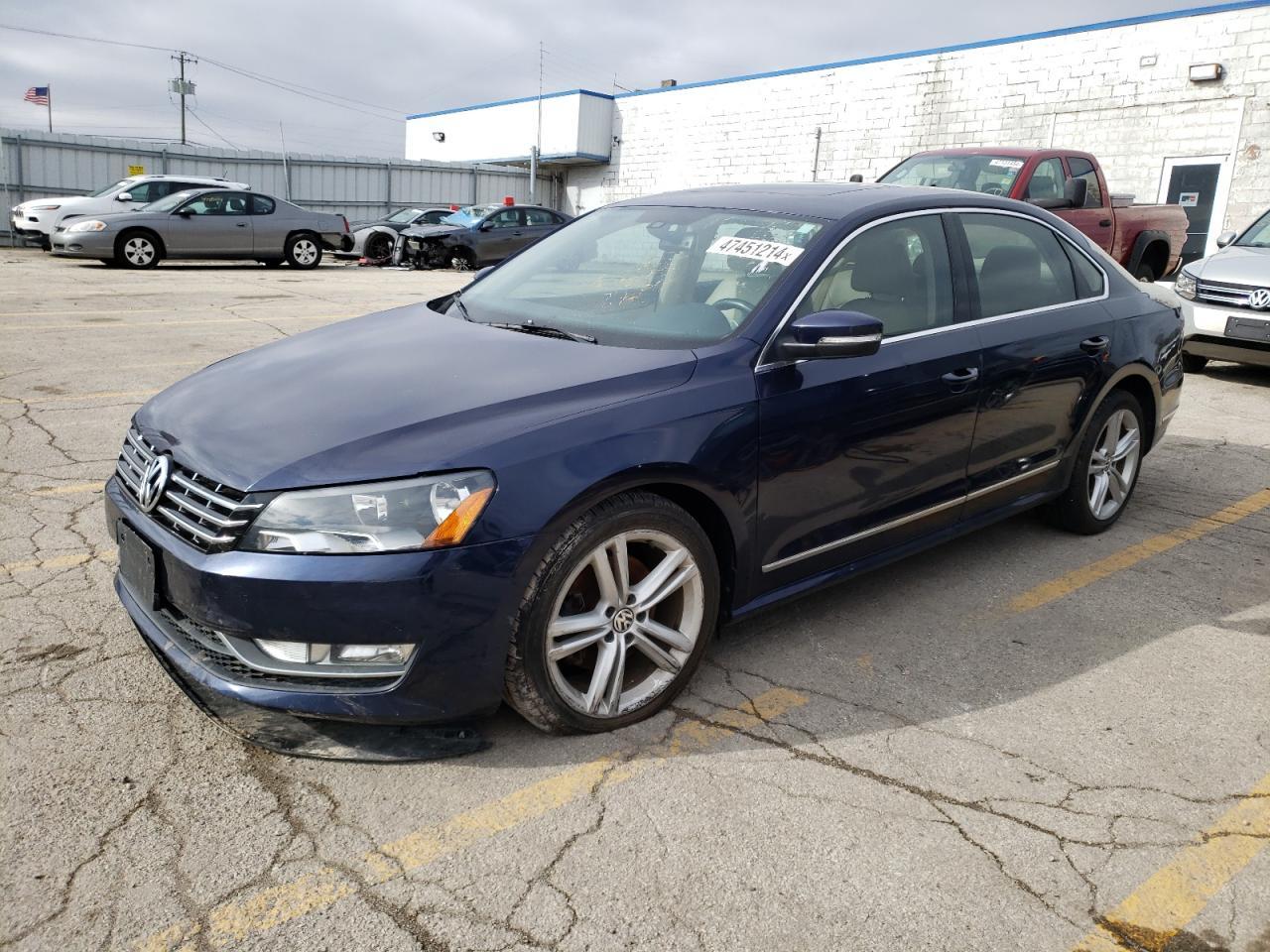 2014 VOLKSWAGEN PASSAT SE car image