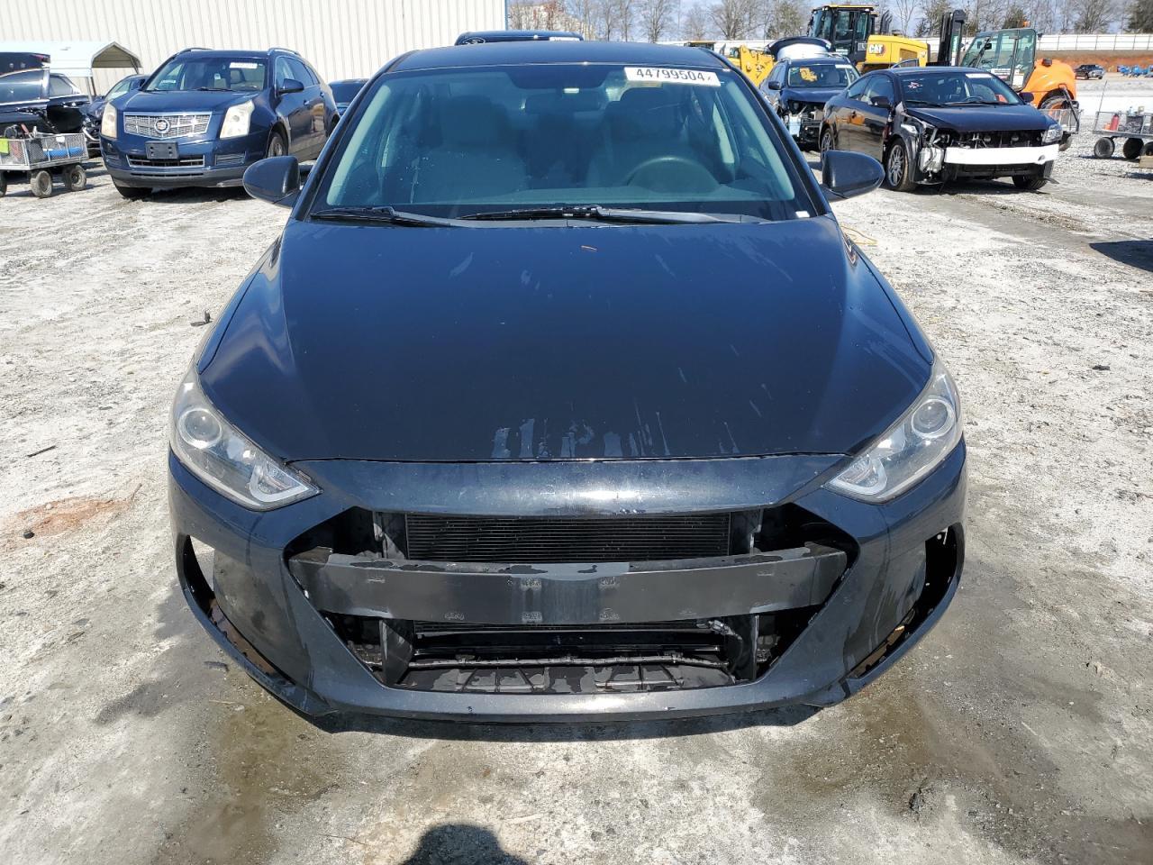 2017 HYUNDAI ELANTRA SE - Image 5