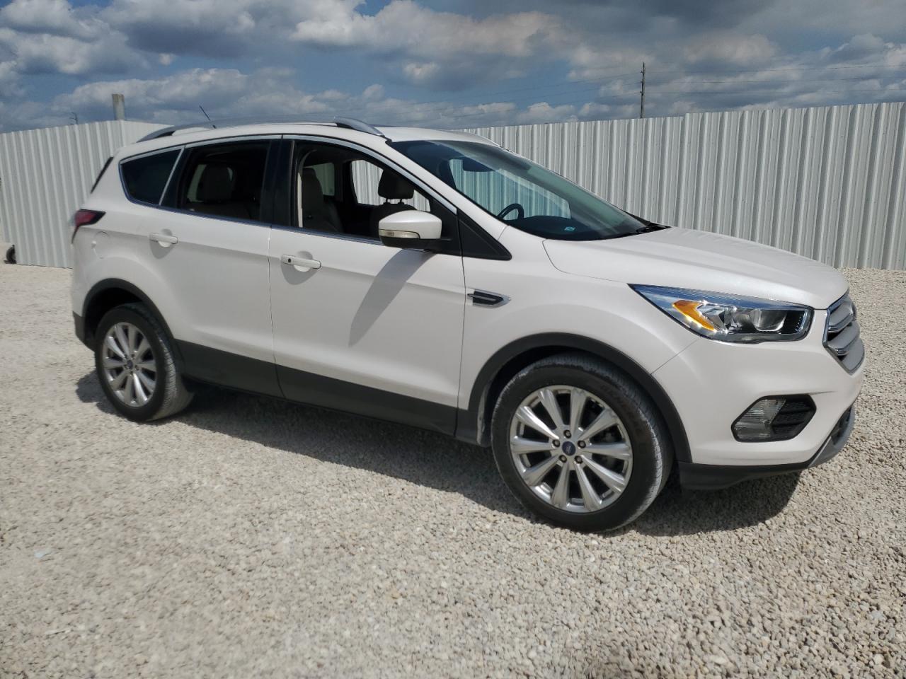 2017 FORD ESCAPE TIT - Image 4
