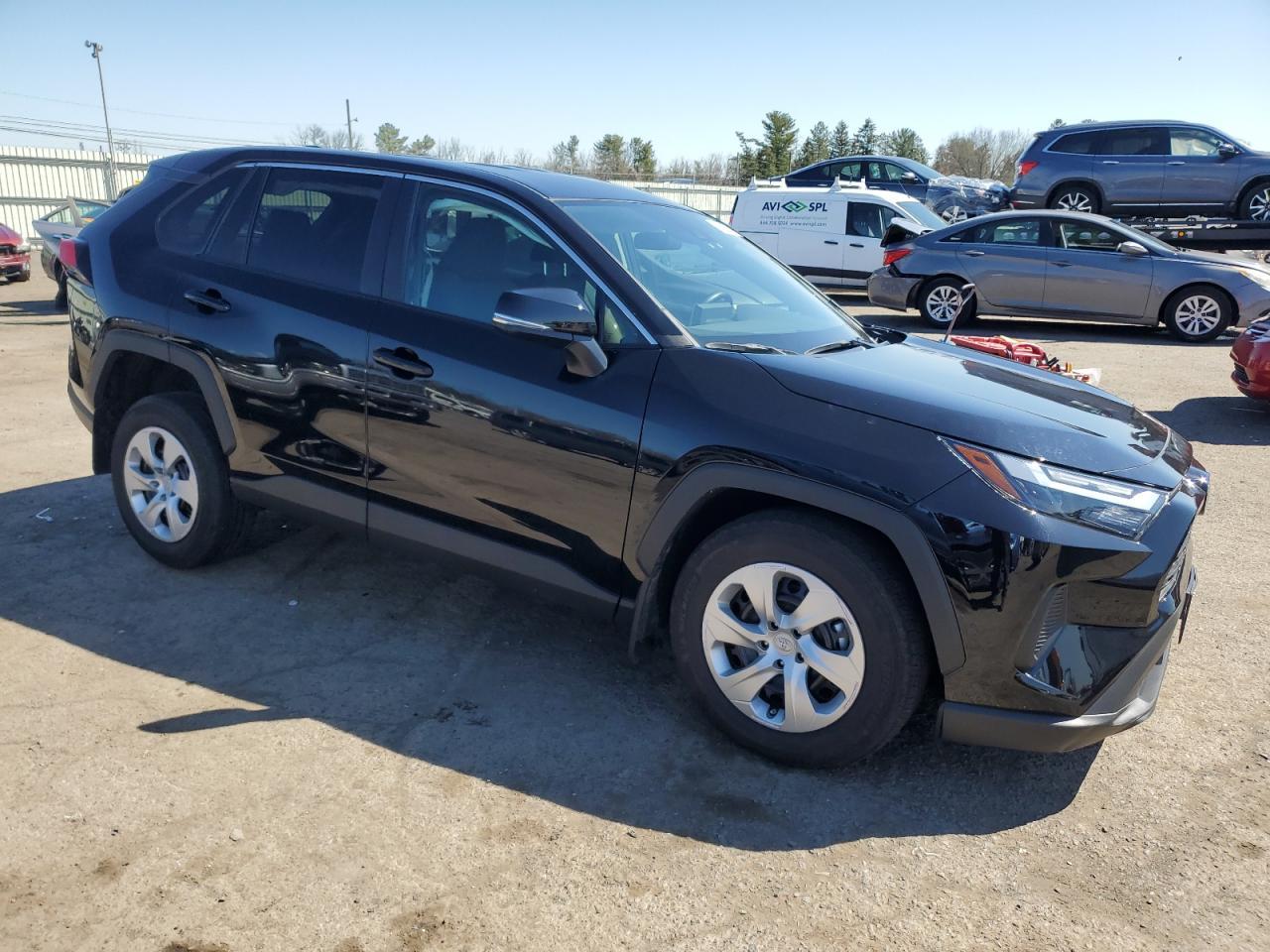 2023 TOYOTA RAV4 LE - Фото 4