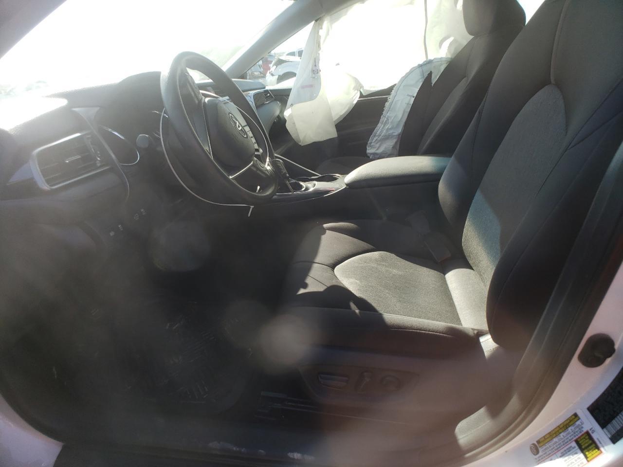 2019 TOYOTA CAMRY L - Image 7