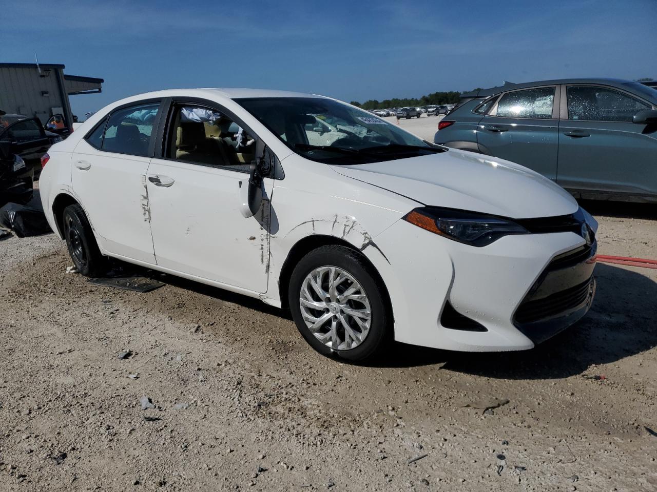 2018 TOYOTA COROLLA L - Фото 4