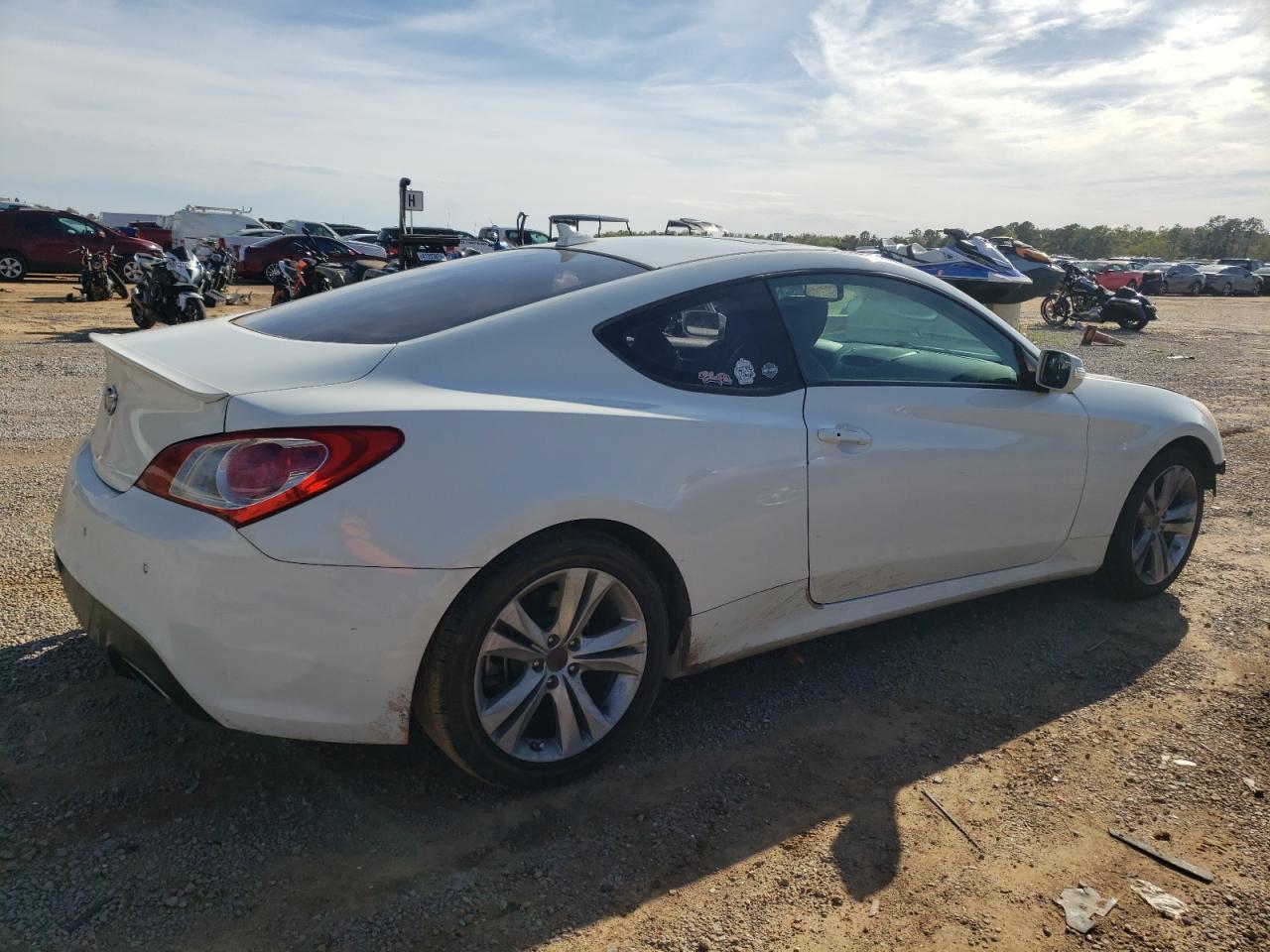 2011 HYUNDAI GENESIS CO - Фото 3