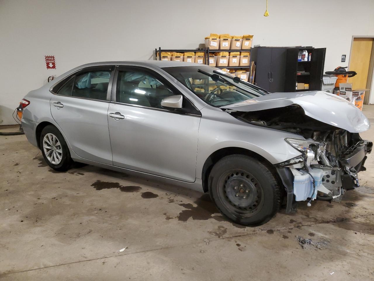 2016 TOYOTA CAMRY LE - Image 4