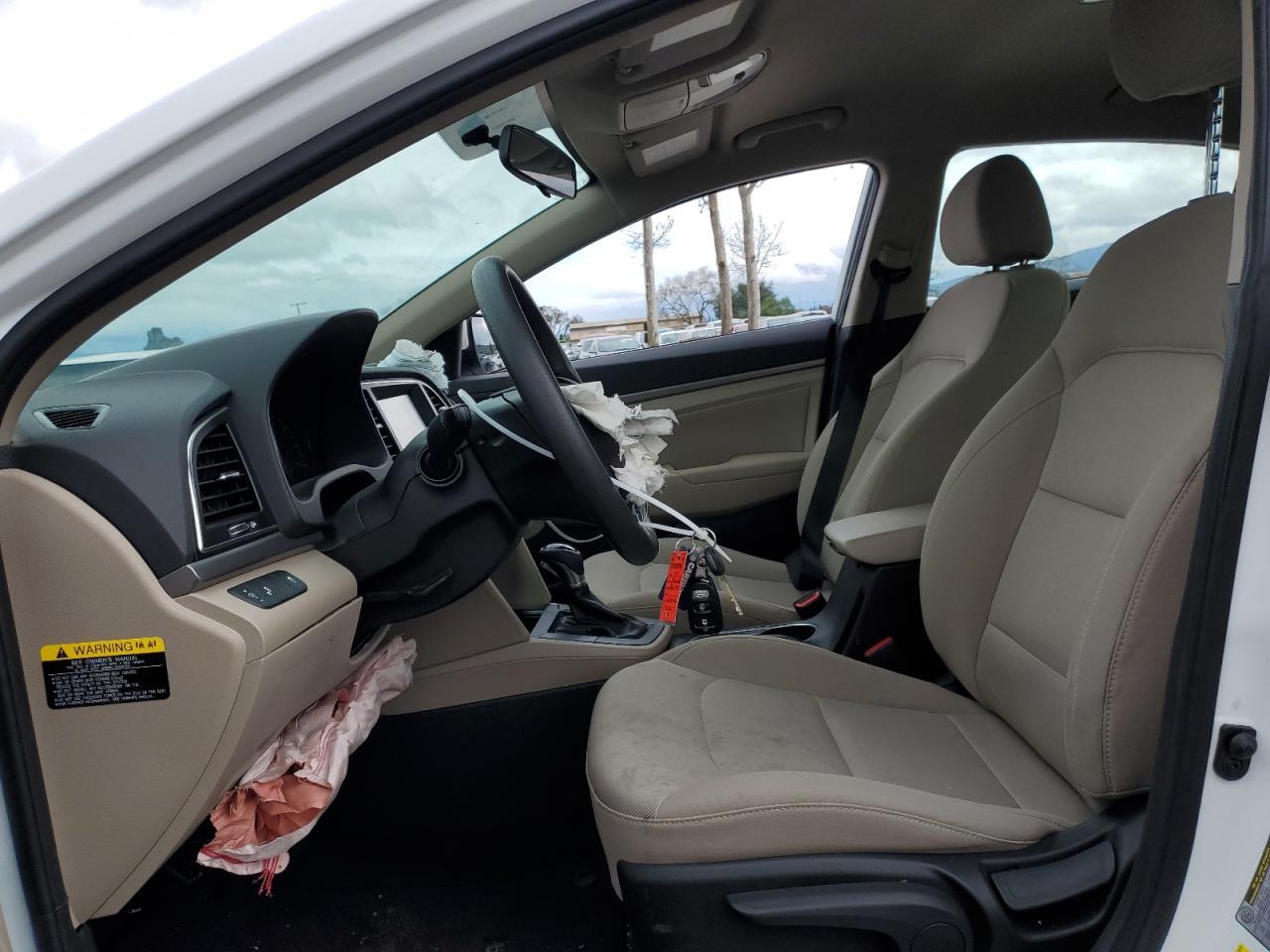 2018 HYUNDAI ELANTRA SE - Фото 7