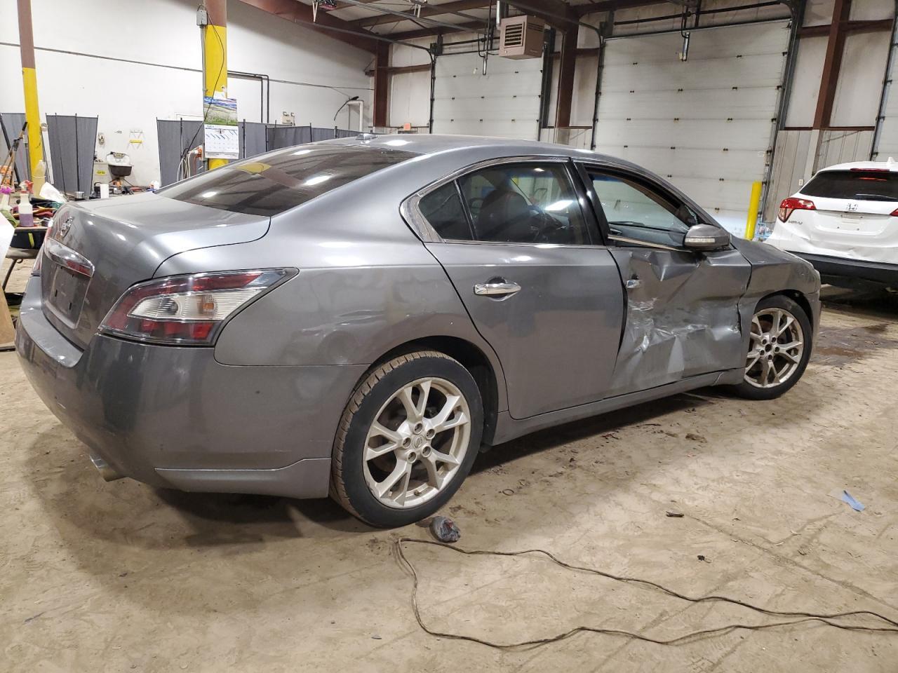 2014 NISSAN MAXIMA S - Фото 3