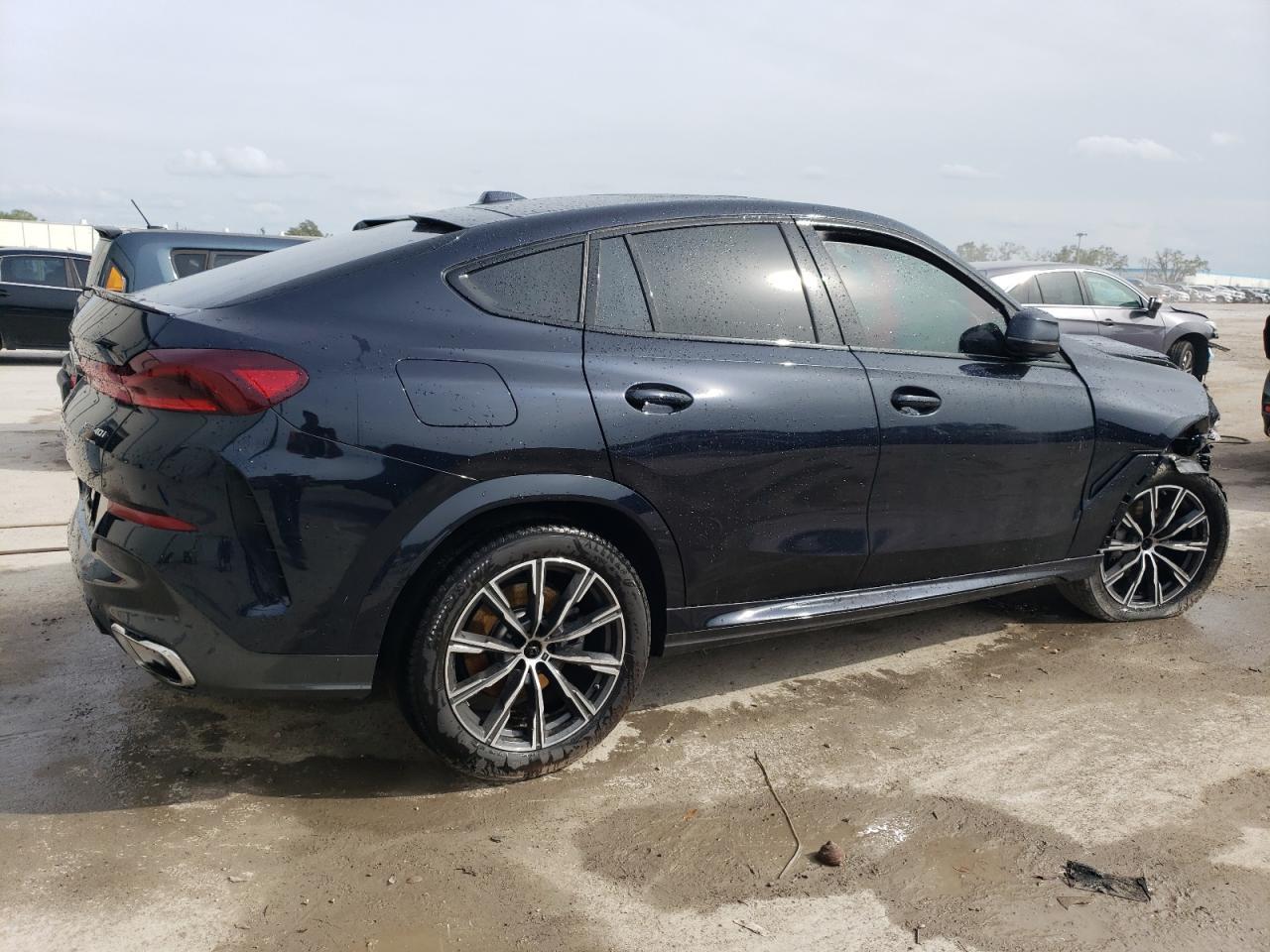 2024 BMW X6 XDRIVE4 - Image 3
