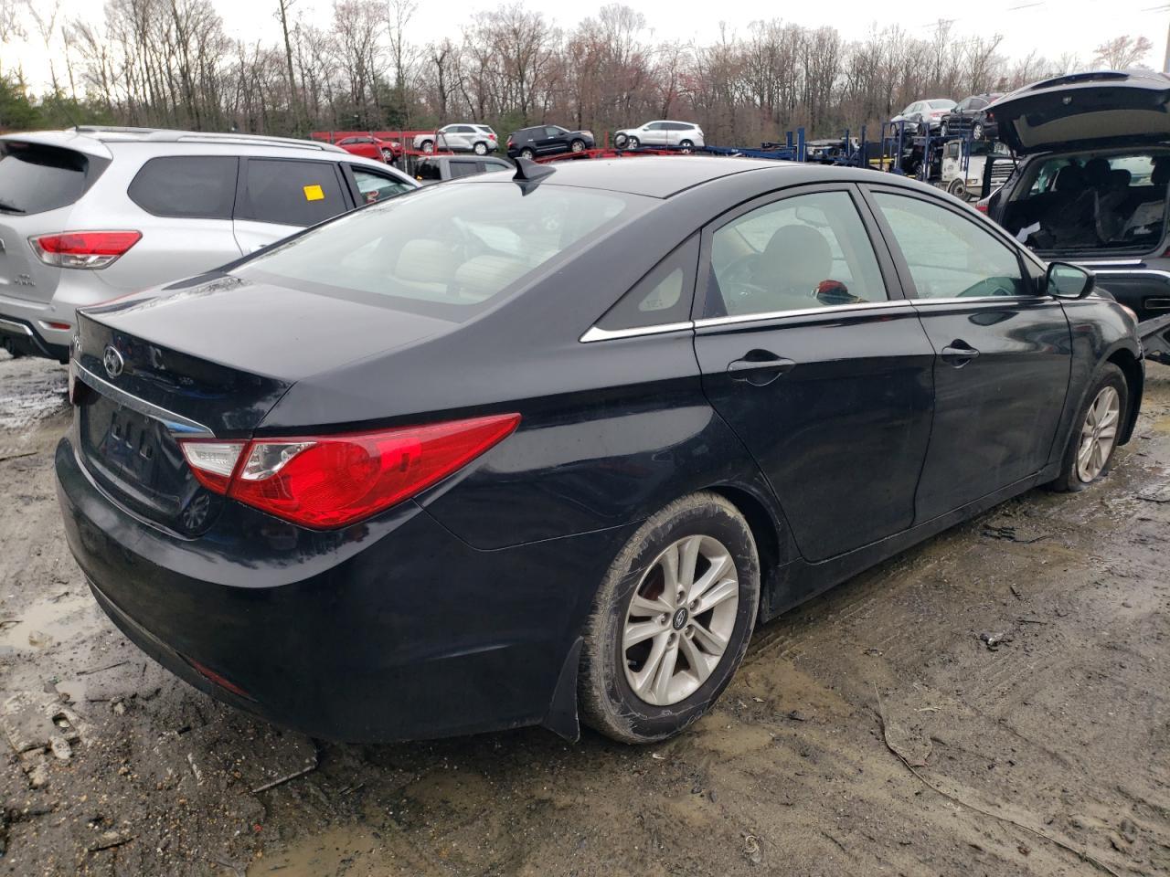 2013 HYUNDAI SONATA GLS - Image 3