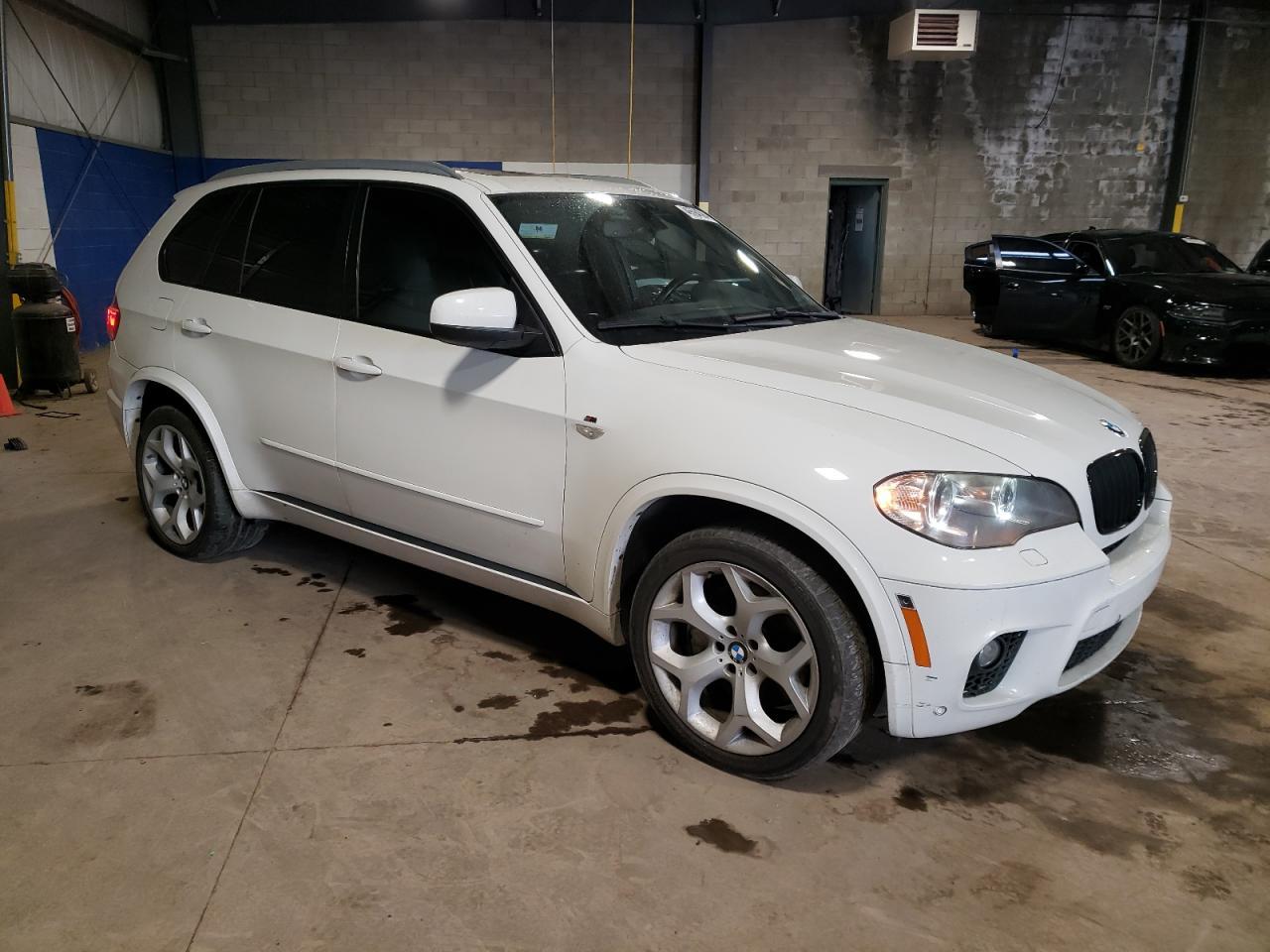 2012 BMW X5 XDRIVE5 - Image 4