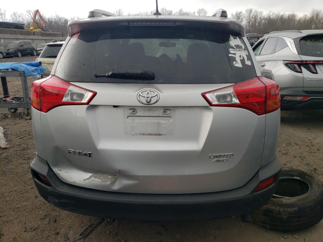 2015 TOYOTA RAV4 LIMIT - Фото 6
