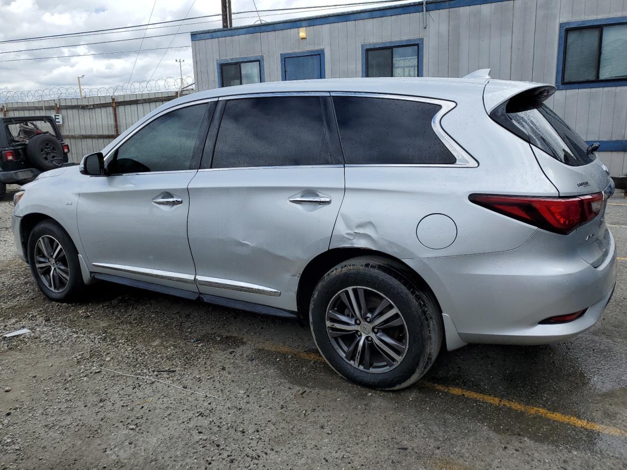 2019 INFINITI QX60 LUXE - Фото 2