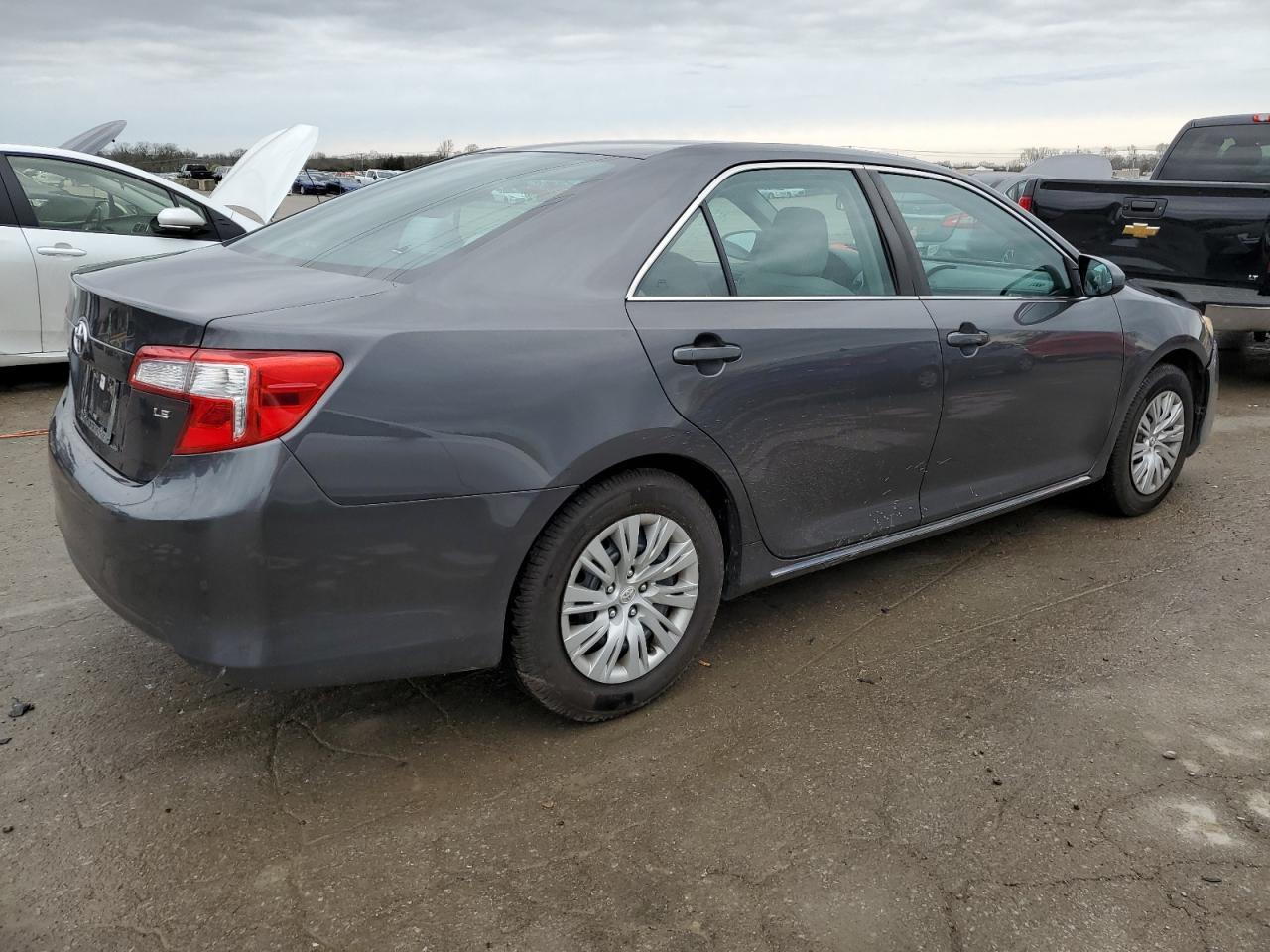 2013 TOYOTA CAMRY L - Image 3