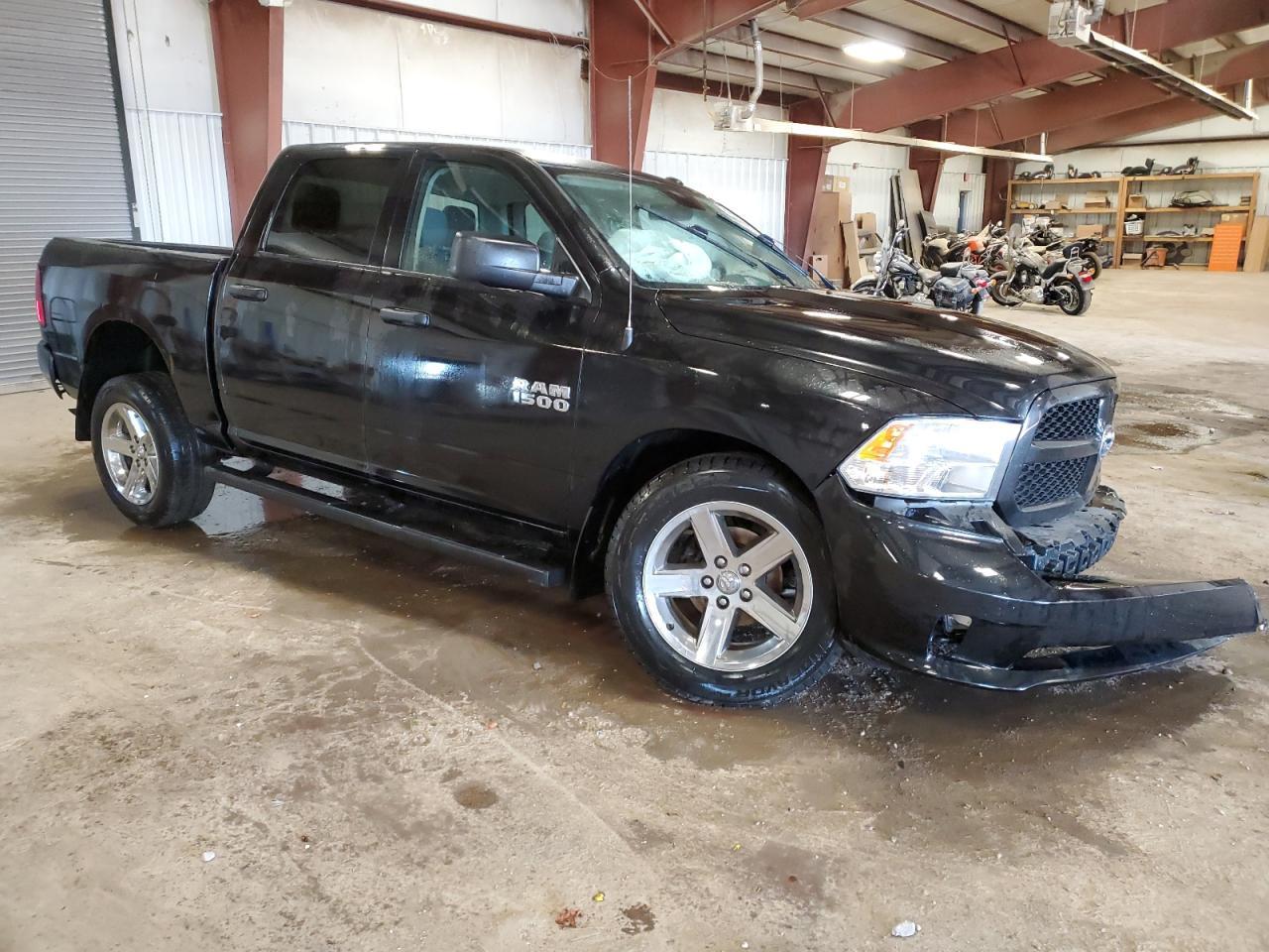 2018 RAM 1500 ST - Image 4