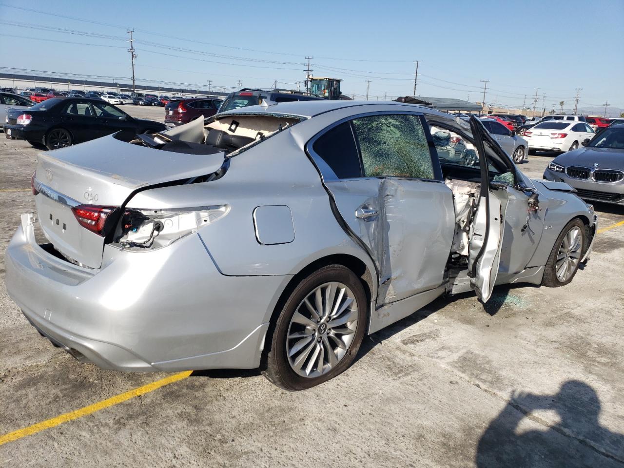 2018 INFINITI Q50 LUXE - Image 3