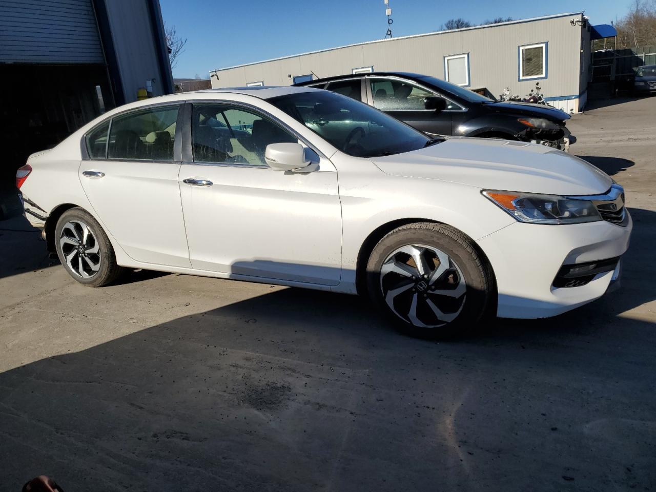 2016 HONDA ACCORD EXL - Image 4