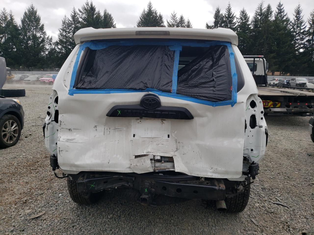 2022 TOYOTA 4RUNNER SR - Image 6