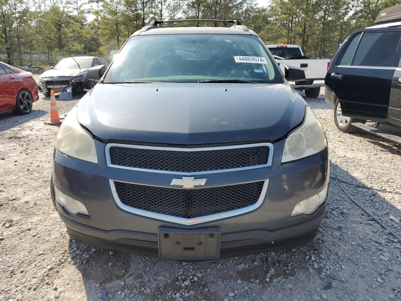 2011 CHEVROLET TRAVERSE L - Фото 5