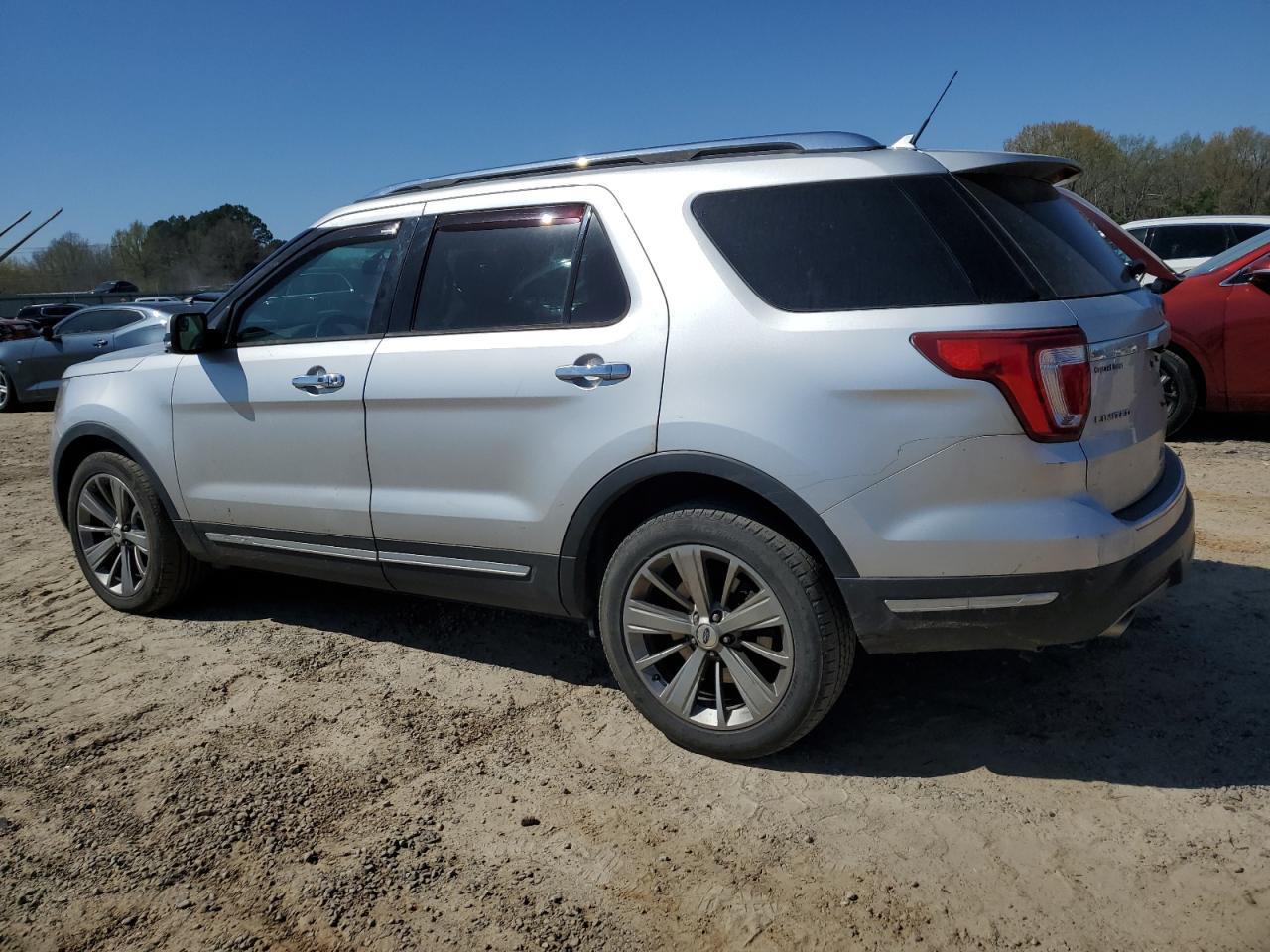 2018 FORD EXPLORER L - Image 2