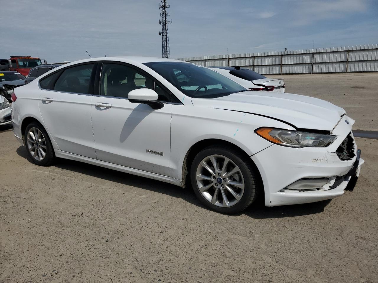 2017 FORD FUSION SE - Фото 4