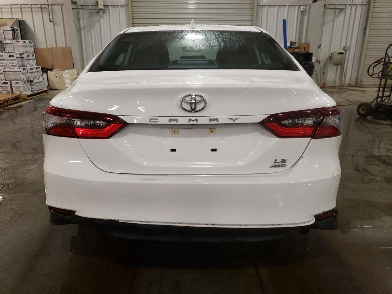 2024 TOYOTA CAMRY LE - Фото 6