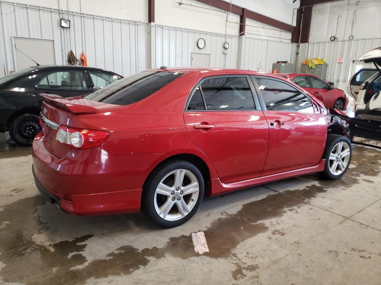 2013 TOYOTA COROLLA BA - Фото 3
