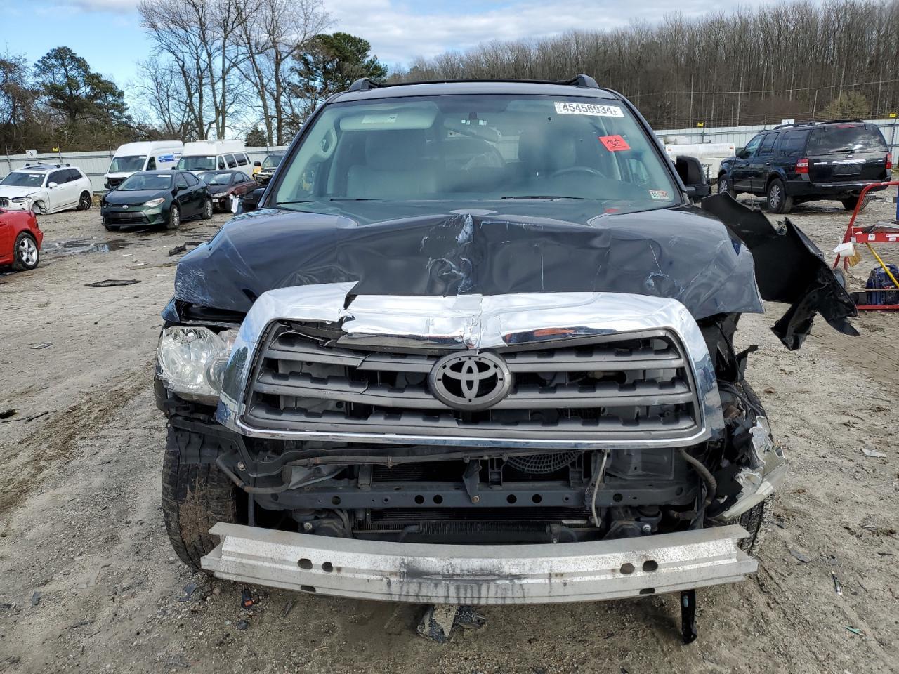 2014 TOYOTA SEQUOIA SR - Фото 5
