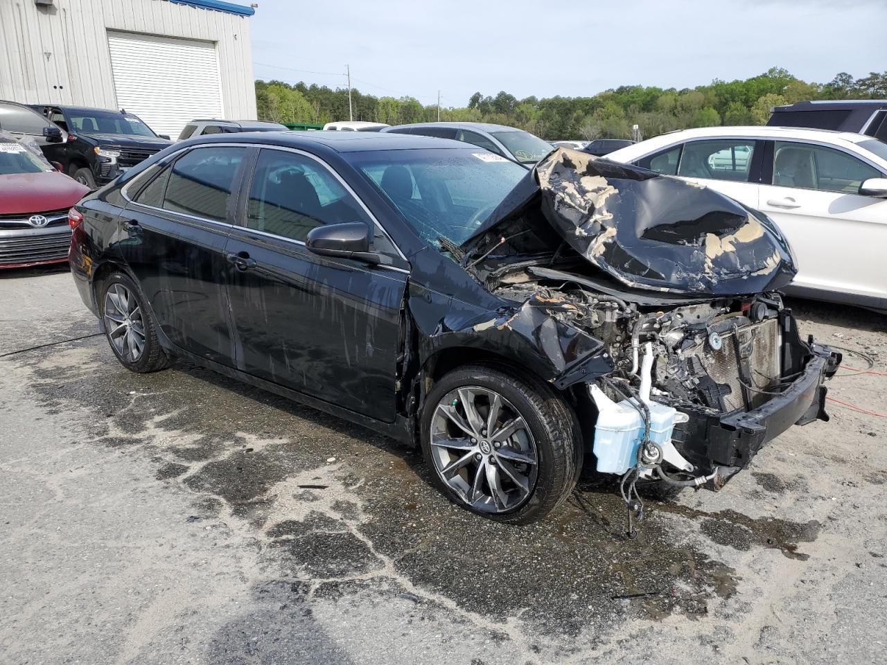 2017 TOYOTA CAMRY LE - Image 4