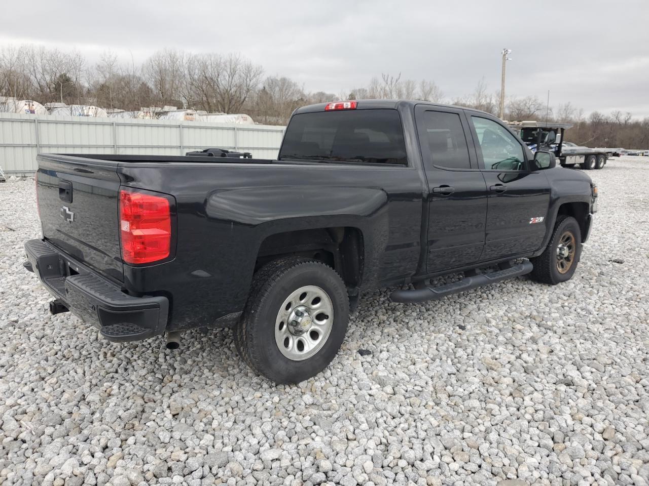2019 CHEVROLET SILVERADO - Фото 3