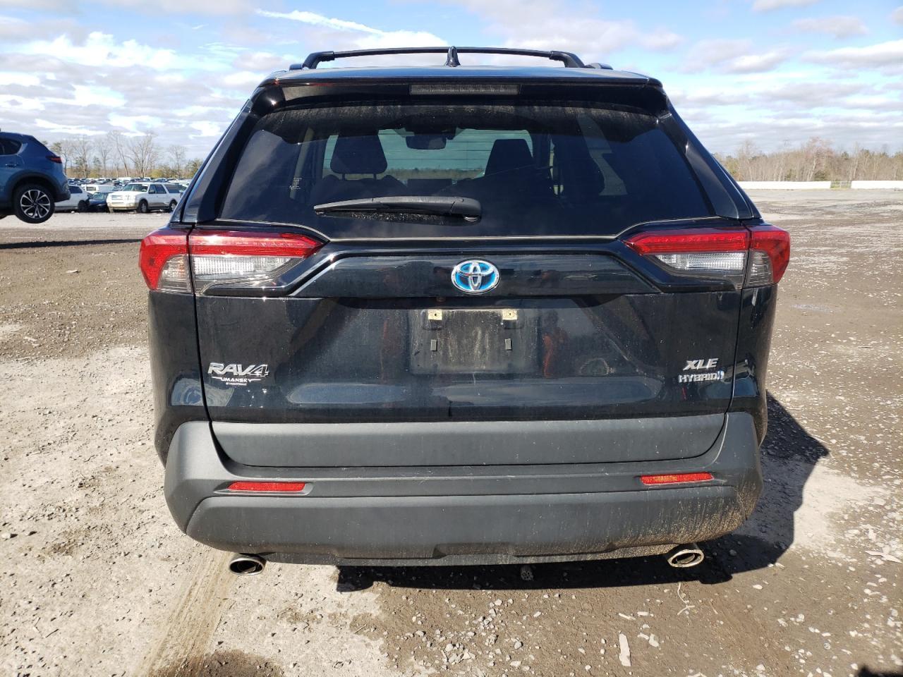 2020 TOYOTA RAV4 XLE - Фото 6
