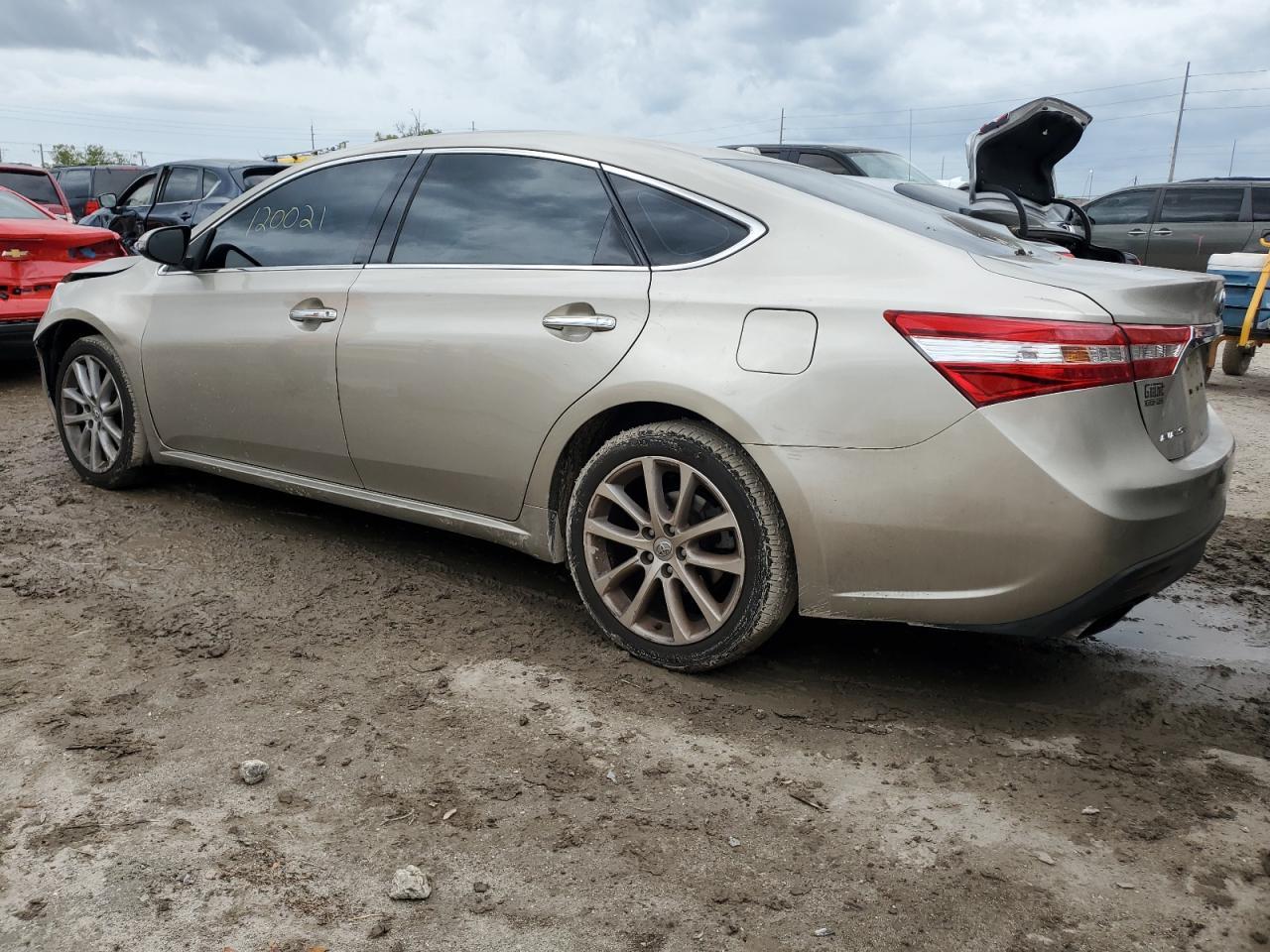 2015 TOYOTA AVALON XLE - Image 2