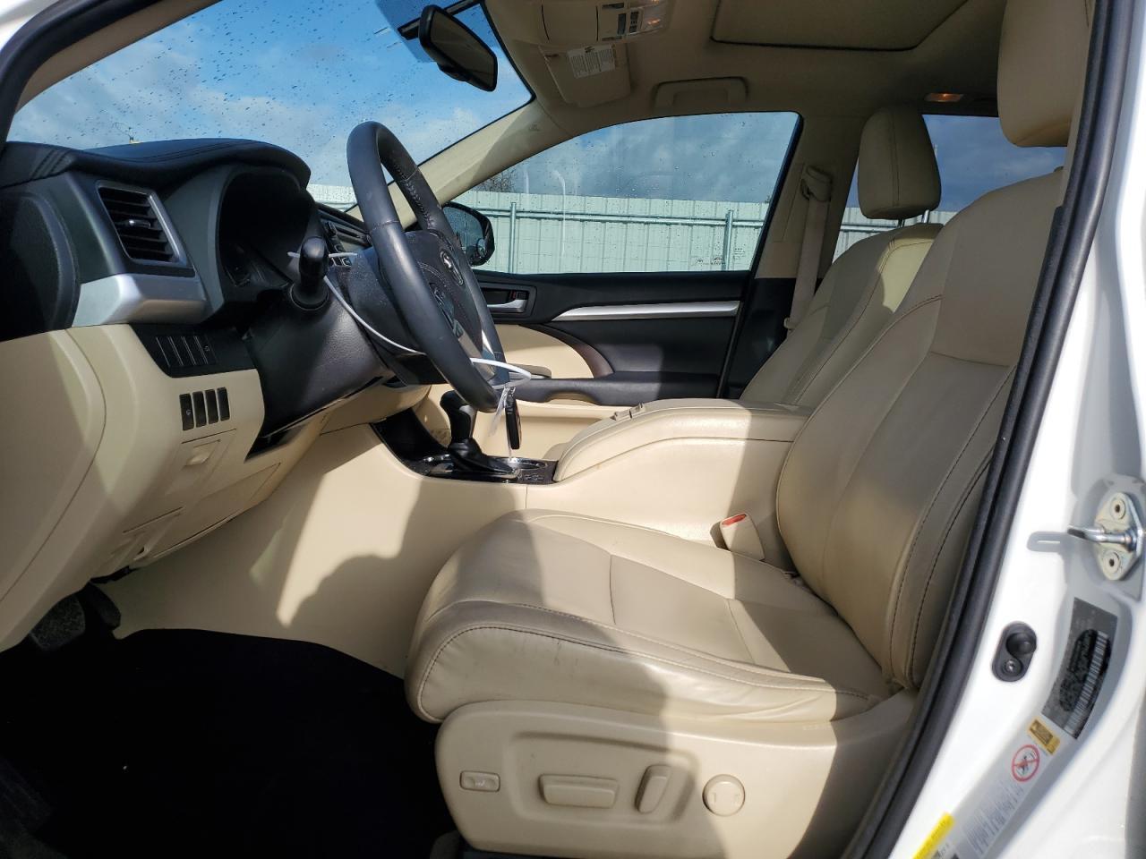 2015 TOYOTA HIGHLANDER - Image 7