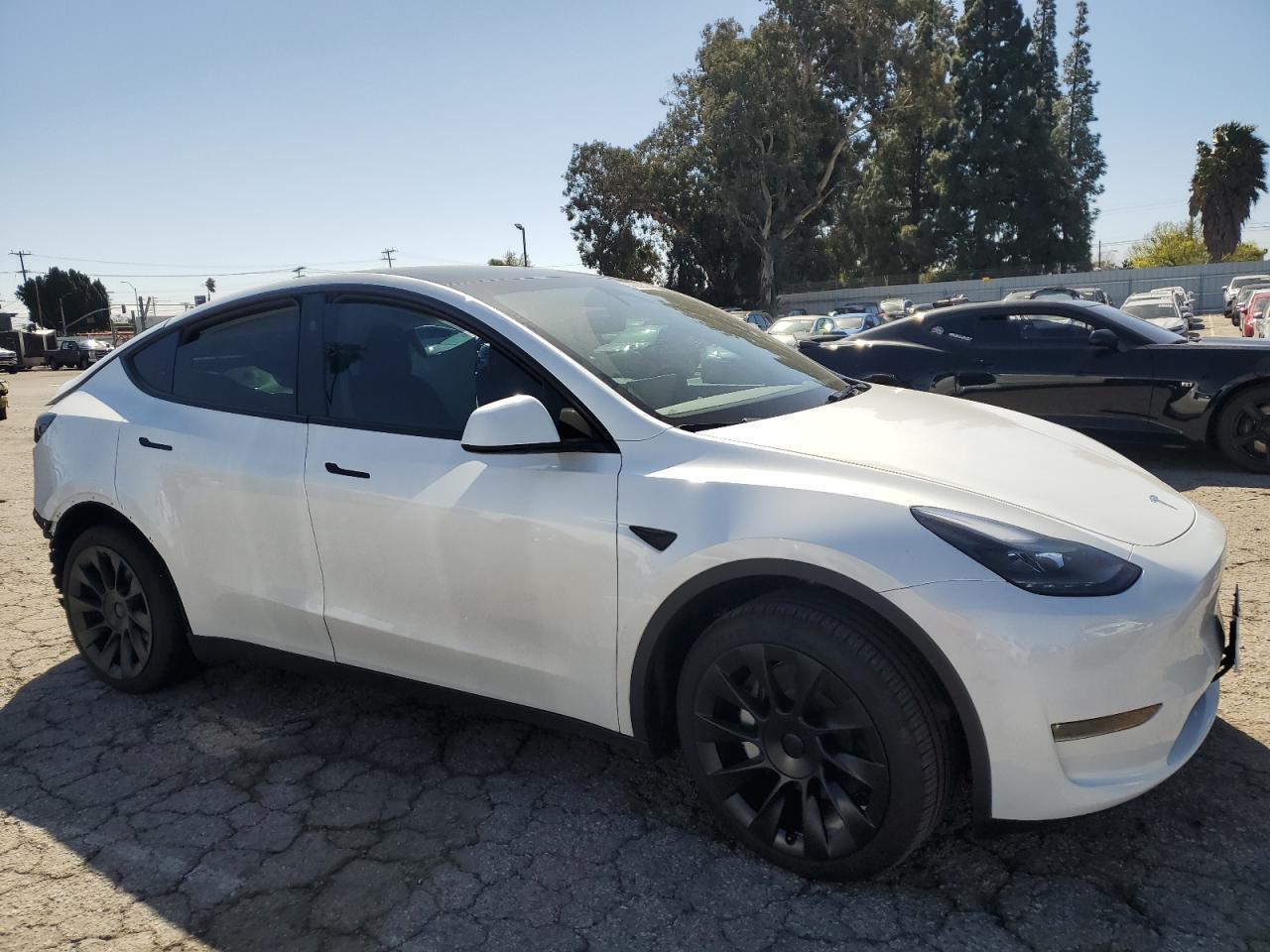 2023 TESLA MODEL Y - Фото 4