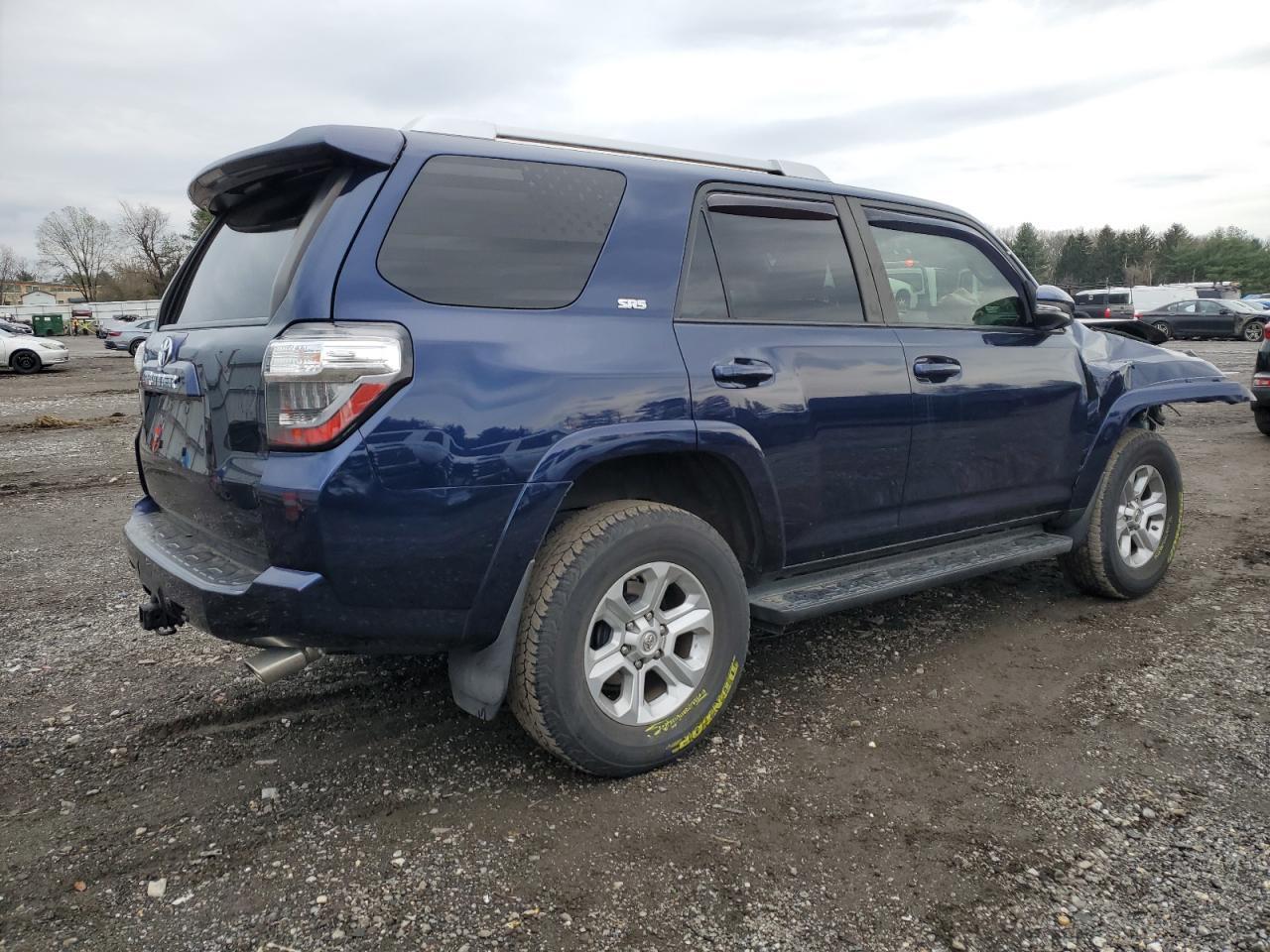 2018 TOYOTA 4RUNNER SR - Фото 3