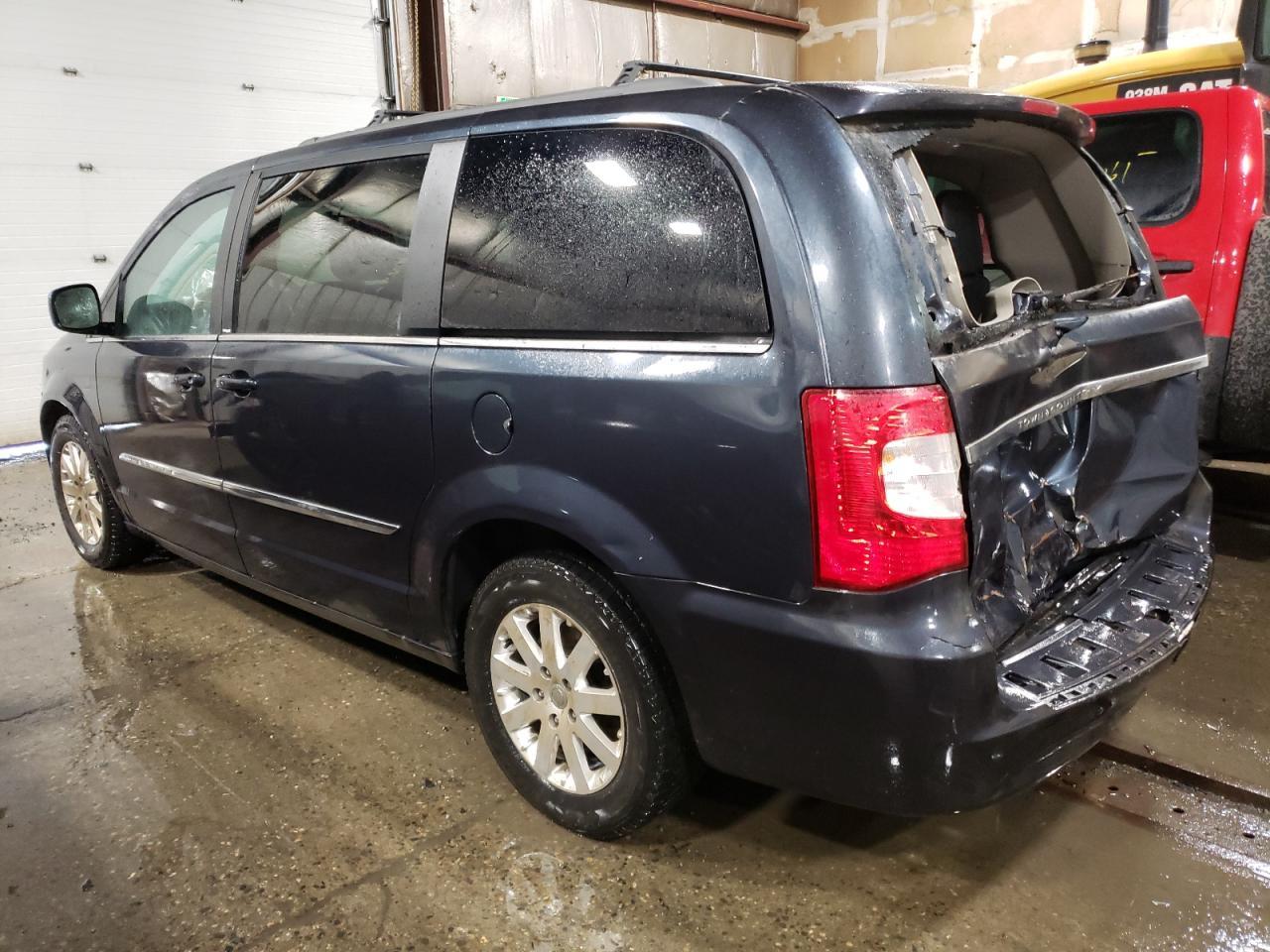 2014 CHRYSLER TOWN & COU - Фото 2