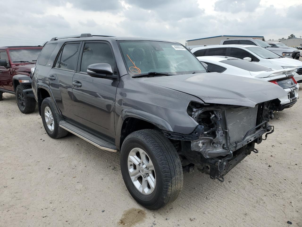 2020 TOYOTA 4RUNNER SR - Image 4