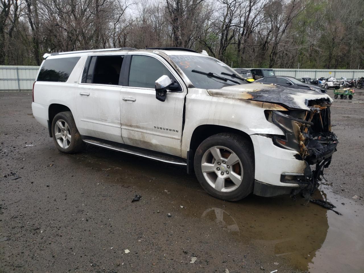 2015 CHEVROLET SUBURBAN C - Фото 4