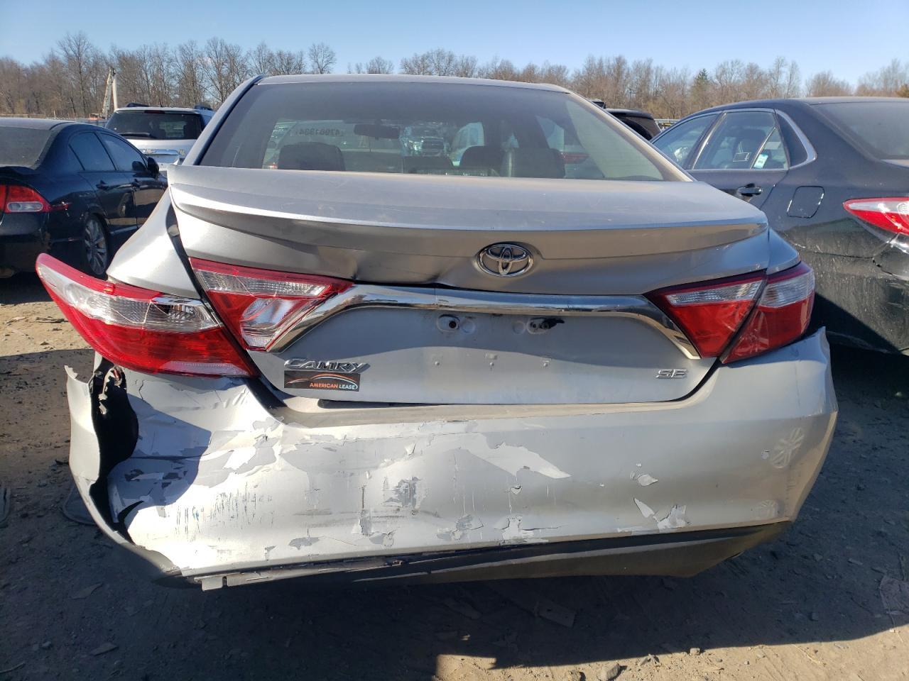 2016 TOYOTA CAMRY LE - Image 6