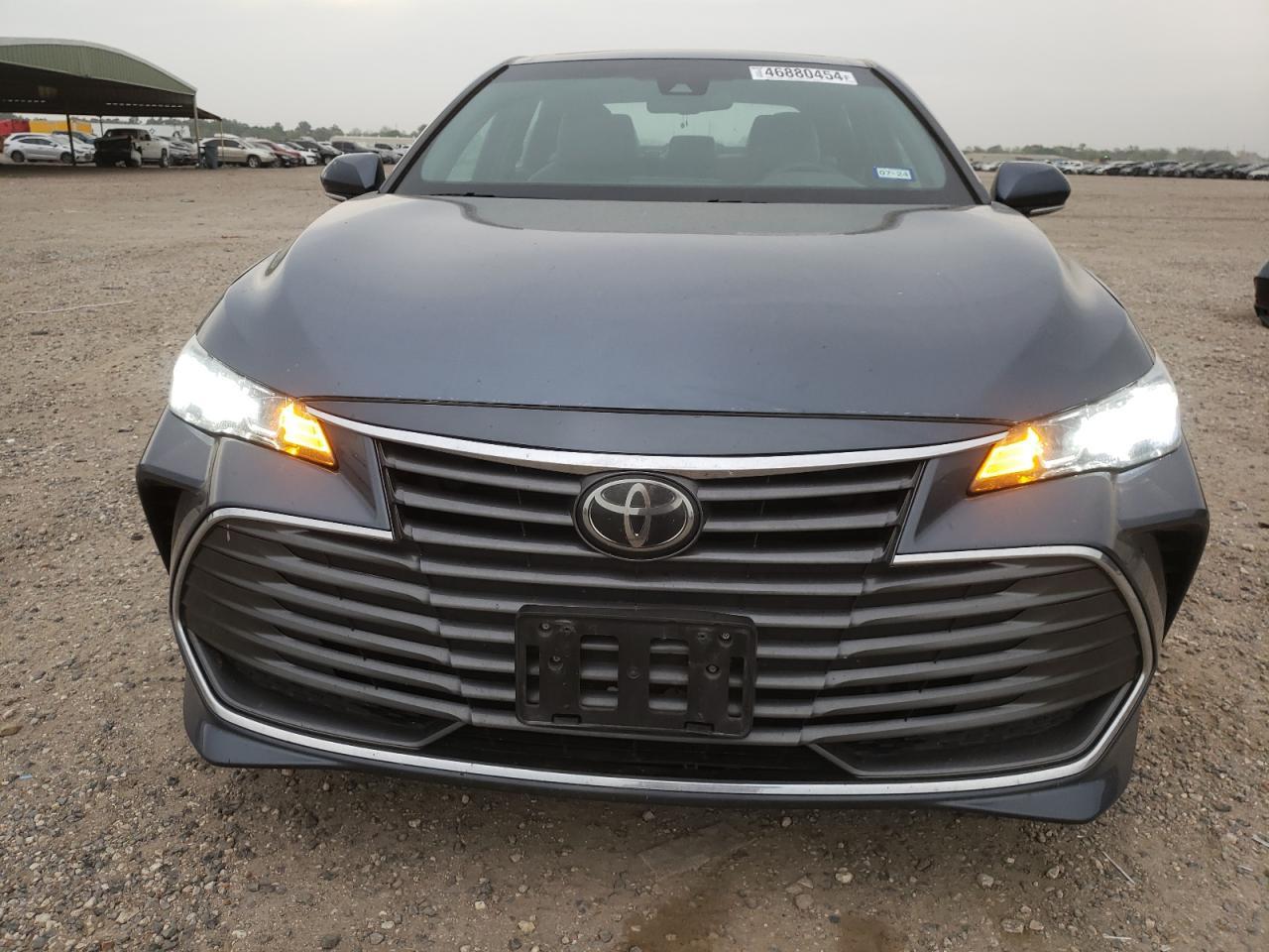 2019 TOYOTA AVALON XLE - Image 5
