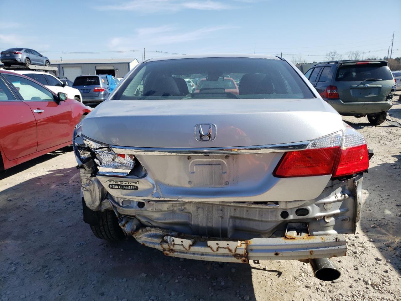 2014 HONDA ACCORD LX - Image 6