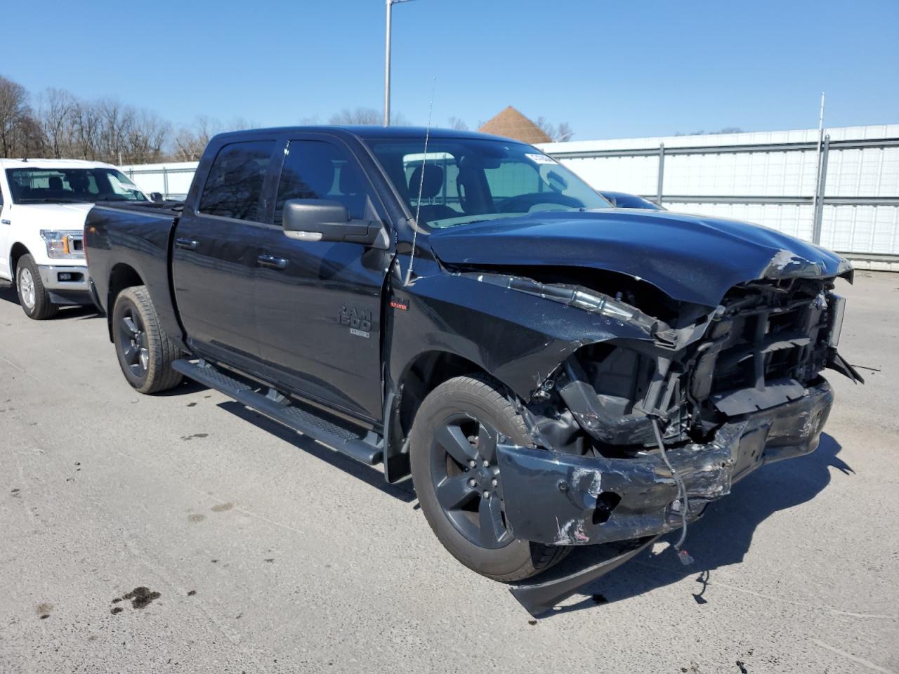 2019 RAM 1500 CLASS - Image 4