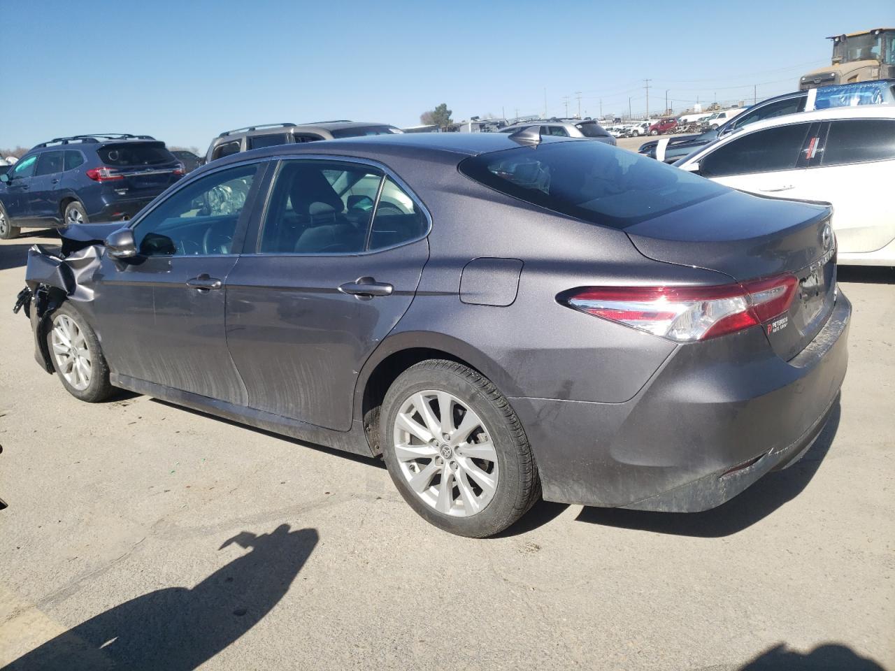2020 TOYOTA CAMRY LE - Фото 2