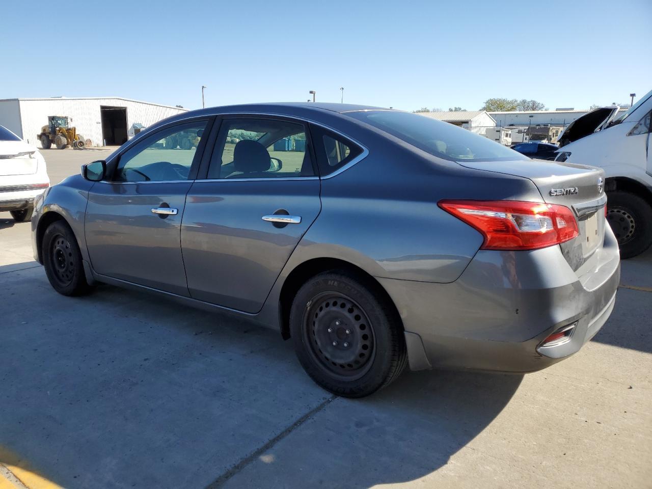 2017 NISSAN SENTRA S - Фото 2