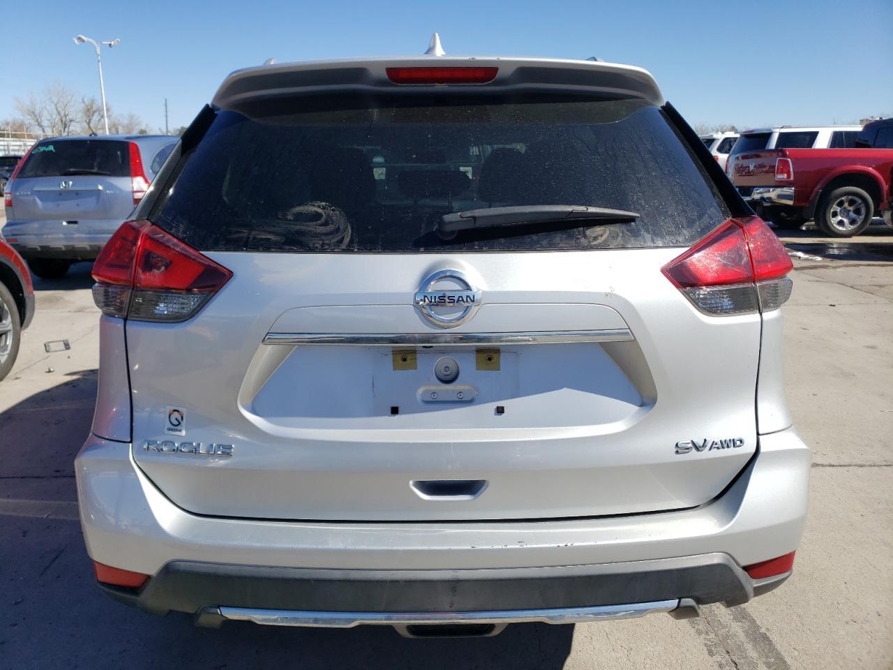 2017 NISSAN ROGUE S - Фото 6