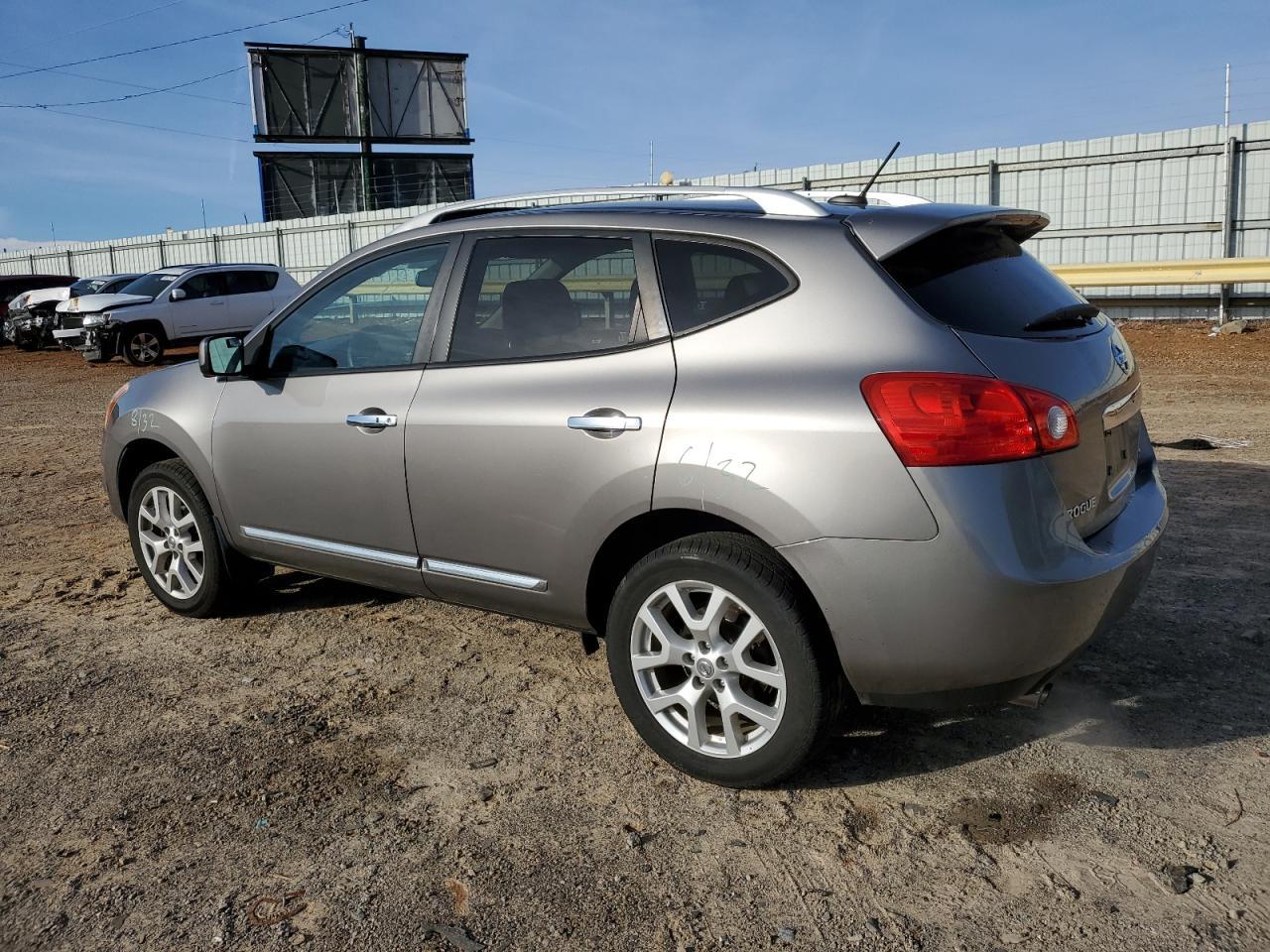 2013 NISSAN ROGUE S - Фото 2