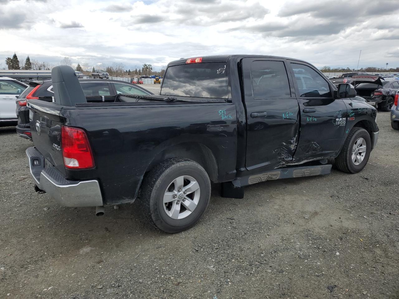 2019 RAM 1500 CLASS - Фото 3
