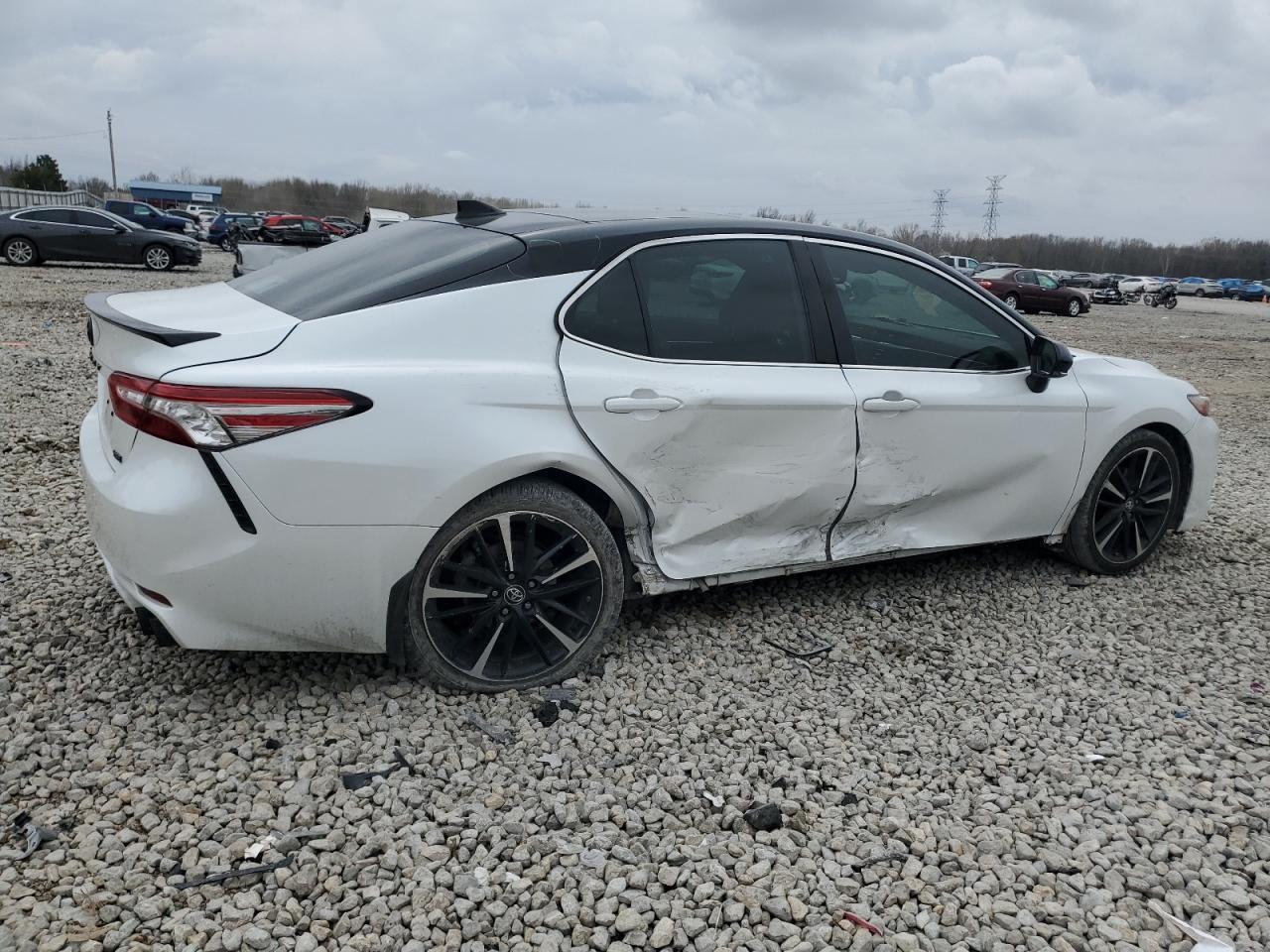 2019 TOYOTA CAMRY XSE - Image 3